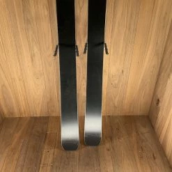 2021 Atomic Vantage 86 C Ski 9 2021 Atomic Vantage 86 C Ski