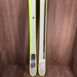 2021 Head Frame Wall Ski