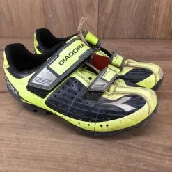 Diadora Jr Clipless Bike Shoes Stored