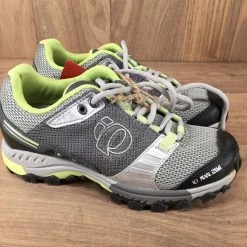 Pearl Izumi W's Bike Shoes Stored