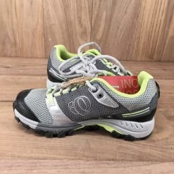 Pearl Izumi W's Bike Shoes Stored