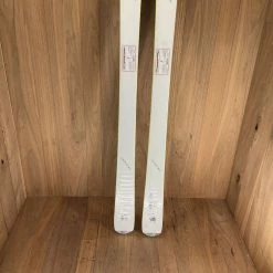 Kastle LX73 Skis