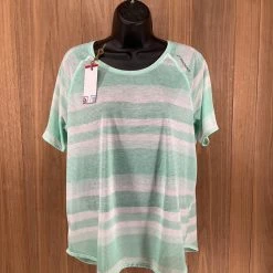 Brooks Women's Lightweight Tee Shirt Clothing