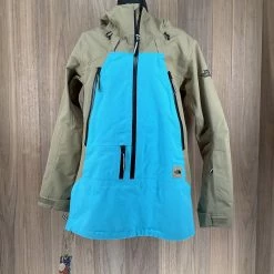 Outerwear And Clothing The North Face Tech Pullover Shell