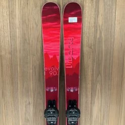 2022 Liberty Evolv 90 W W/ Tyrolia Attack 11 Demo Bindings Ski