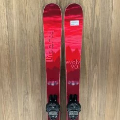 2022 Liberty Evolv 90 W W/ Tyrolia Attack 11 Demo Bindings Ski