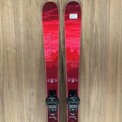Ski 2022 Liberty Evolv 90 W W/ Tyrolia Attack 11 Demo Bindings