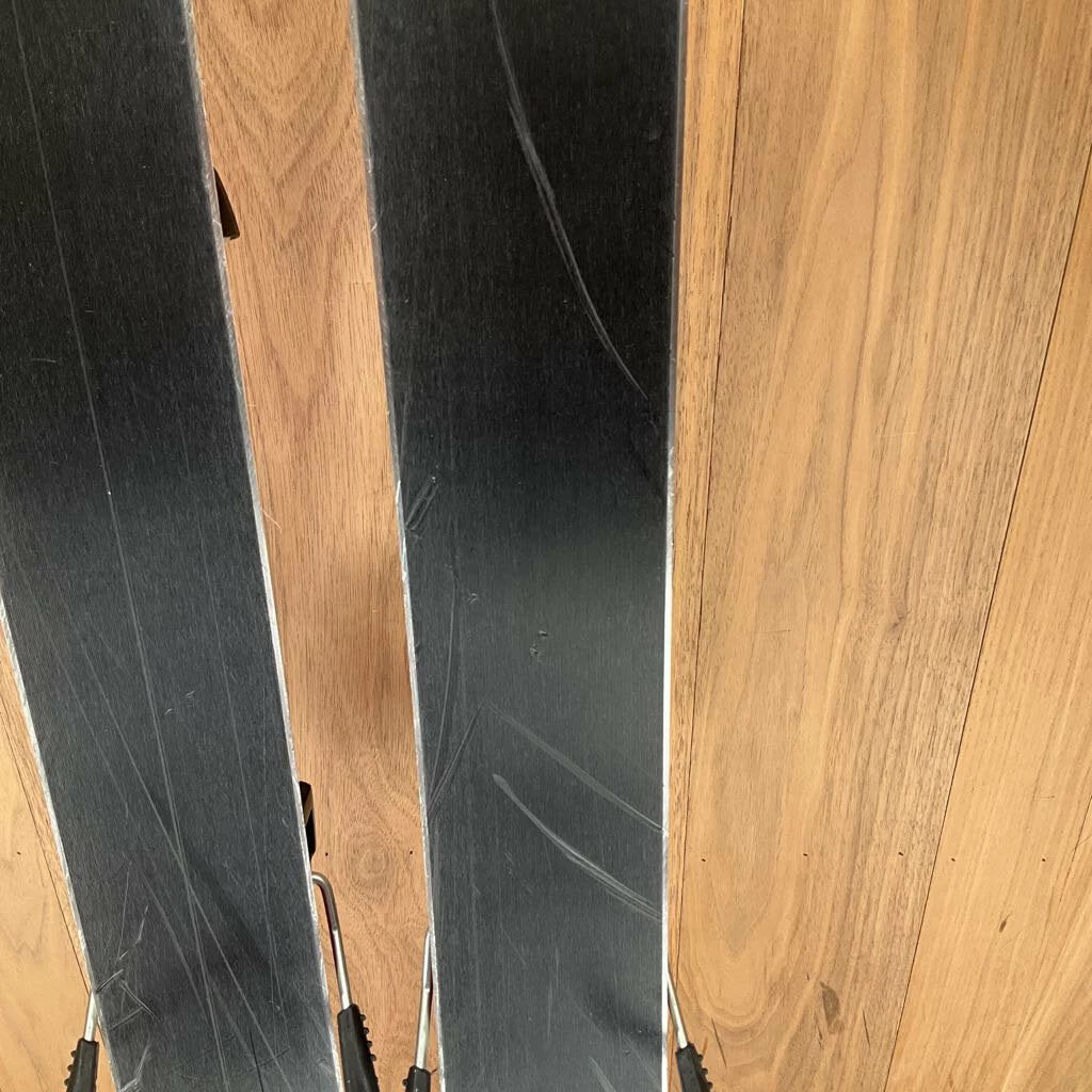 2022 Elan Wildcat 86 CX W/ Elan ELW 11 Demo Bindings Ski 18 2022 Elan Wildcat 86 CX W/ Elan ELW 11 Demo Bindings Ski