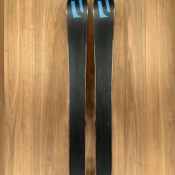 2022 Liberty Evolv 90 W/ Tyrolia Attack 14 Demo Bindings Ski