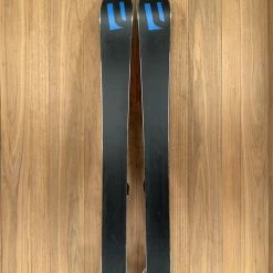 2022 Liberty Evolv 90 W/ Tyrolia Attack 14 Demo Bindings