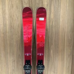 2022 Liberty Evolv 90 W W/ Tyrolia Attack 11 Demo Bindings