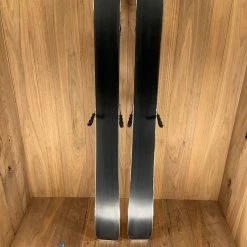 2022 Liberty Evolv 100 W/ Tyrolia Attack 14 Demo Bindings Ski