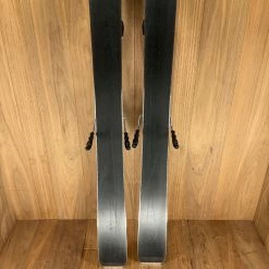 2022 Liberty Evolv 84 W W/ Tyrolia Attack 11 Demo Bindings Ski