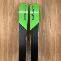 2022 Elan Ripstick 96 Black Edition W/ Tyrolia Attack 13 AT Demo Bindings Ski