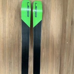 2022 Elan Ripstick 96 Black Edition W/ Tyrolia Attack 13 AT Demo Bindings Ski