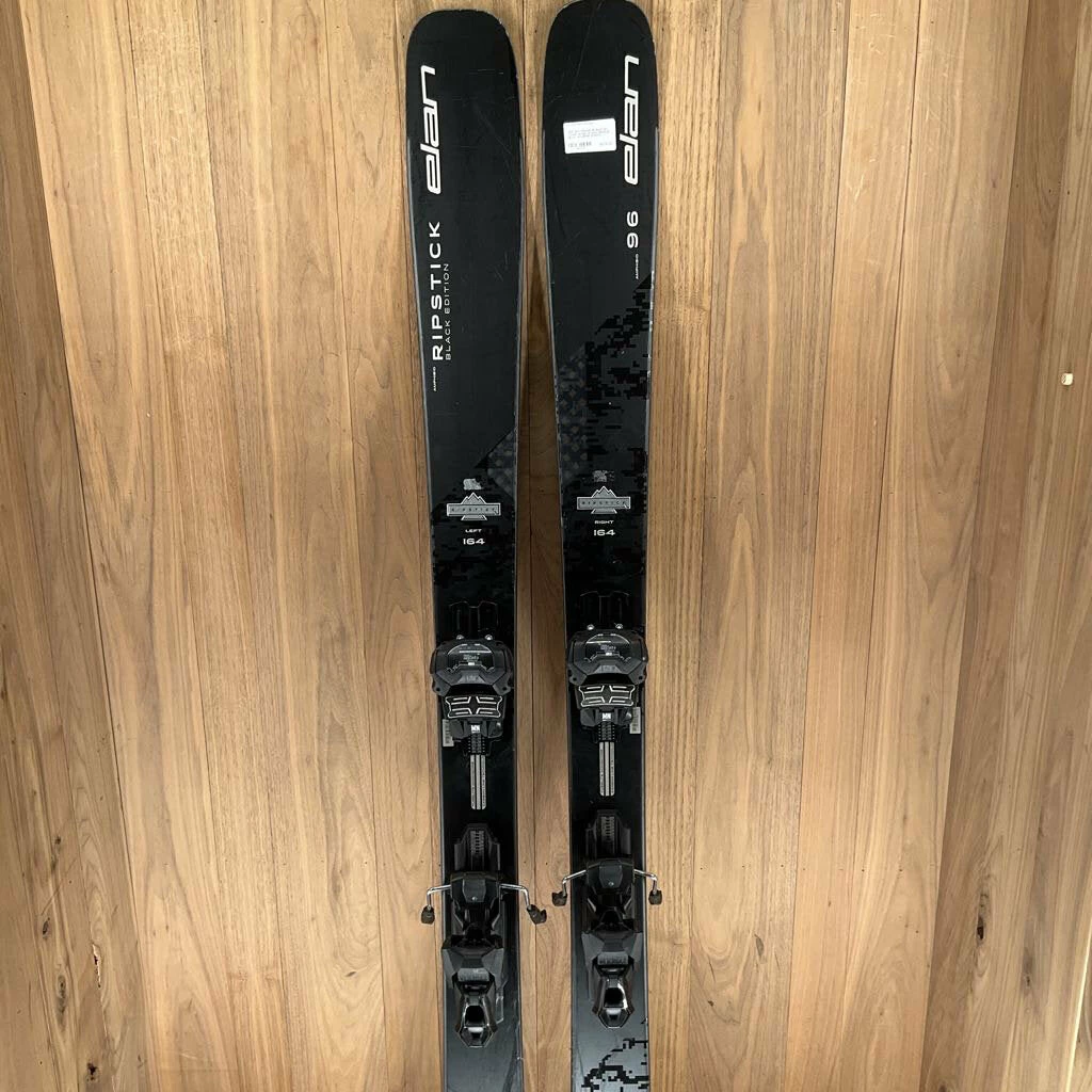 2022 Elan Ripstick 96 Black W/ Tyrolia Attack 14 Bindings 11 2022 Elan Ripstick 96 Black W/ Tyrolia Attack 14 Bindings