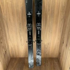 2022 Elan Ripstick 96 Black W/ Tyrolia Attack 14 Bindings 27 2022 Elan Ripstick 96 Black W/ Tyrolia Attack 14 Bindings