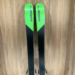 2022 Elan Ripstick 96 Black W/ Tyrolia Attack 14 Bindings 28 2022 Elan Ripstick 96 Black W/ Tyrolia Attack 14 Bindings