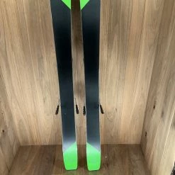 2022 Elan Ripstick 96 Black W/ Tyrolia Attack 14 Bindings 29 2022 Elan Ripstick 96 Black W/ Tyrolia Attack 14 Bindings