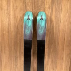 2022 Atomic W Maven 93 C W/ Tyrolia Attack 11 Demo Bindings Ski
