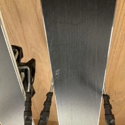 2022 Atomic W Maven 93 C W/ Tyrolia Attack 14 Demo Bindings