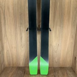 2022 Elan Ripstick 106 Black W/ Tyrolia Attack 14 Bindings