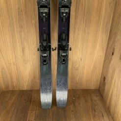 2022 Atomic Maverick 100Ti W/ Tyrolia Attack 14 Demo Bindings