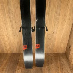 2022 Atomic Maverick 100Ti W/ Tyrolia Attack 14 Demo Bindings