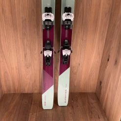 2022 Elan Ripstick 102 W W/Tyrolia Attack 11 Demo Bindings Ski