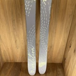 Coalition Snow Women's La Nieve Skis