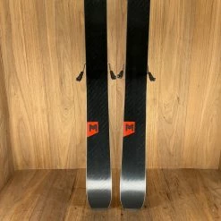 2022 Atomic Maverick 88 Ti W/ Tyrolia Attack 14 Demo Bindings Ski