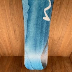 2022 Nitro Women's Drop Snowboard 10 2022 Nitro Women's Drop Snowboard