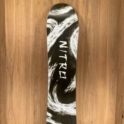 2022 Nitro Santoku Snowboard