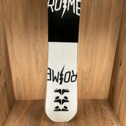 2022 Rome Party Mod Snowboard