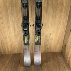 2022 Atomic Maverick 88 Ti W/ Tyrolia Attack 14 Demo Bindings