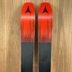 2022 Atomic Maverick 95 Ti W/ Tyrolia Attack 14 Demo Bindings