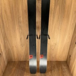 2022 Atomic Maverick 95 Ti W/ Tyrolia Attack 14 Demo Bindings
