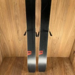 2022 Atomic Maverick 95 Ti W/ Tyrolia Attack 14 Demo Bindings