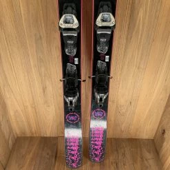 2022 Line Sick Day 104 W/ Marker Griffon 13 Demo Bindings