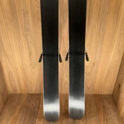 Line 2022 Pandora 110 W/ Tyrolia Attack 11 Demo Bindings