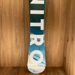 2022 Nitro Women's Mystique Snowboard