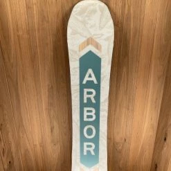 2022 Arbor Women's Veda Camber Snowboard