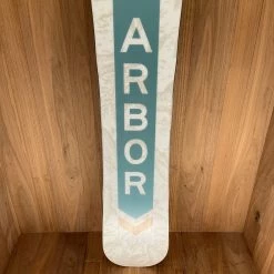 2022 Arbor Women's Veda Camber Snowboard