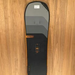 2022 Nitro Suprateam Snowboard
