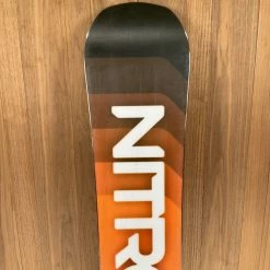2022 Nitro Suprateam Snowboard