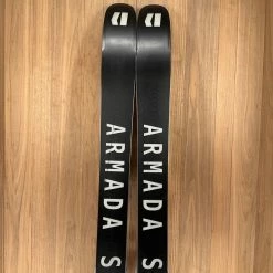 Ski 2022 Armada ARV 116 JJ UL W/ Armada Warden 12 Demo Bindings