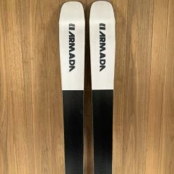 Ski 2022 Armada Declivity 102 TI W/ Armada Warden 13 Demo Bindings