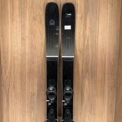 2022 Armada Declivity 102 TI W/ Armada Warden 13 Demo Bindings