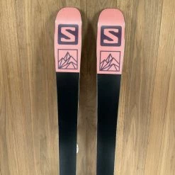 2022 Salomon QST Lux 92 W/ Salomon Warden 11 Demo Bindings