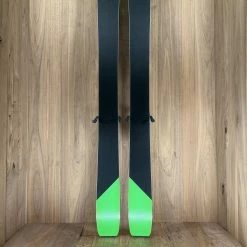 Ski 2022 Elan Ripstick 106 Black Edition W/ Tyrolia Attack 11 Bindings